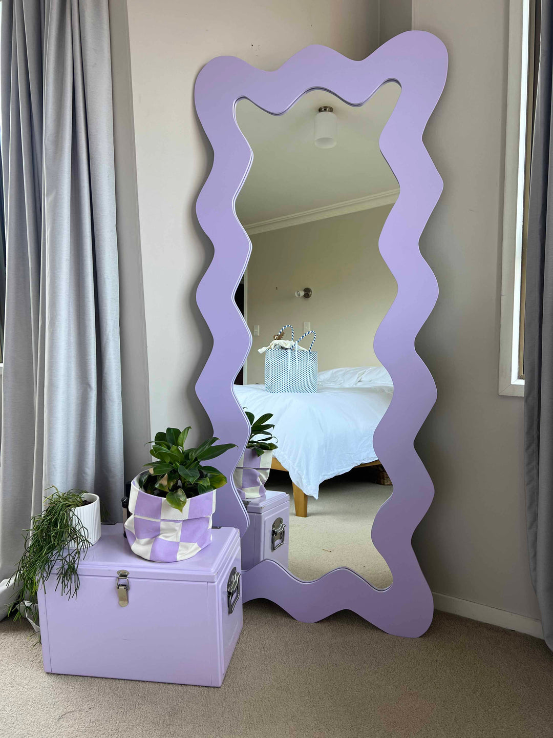 Double Wave Mirror